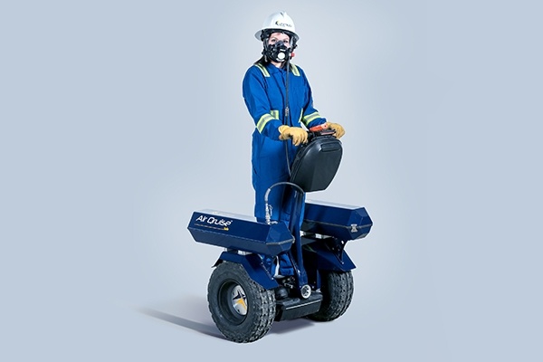 Work and move safely in toxic environments with the Air Qruise™ Solo.